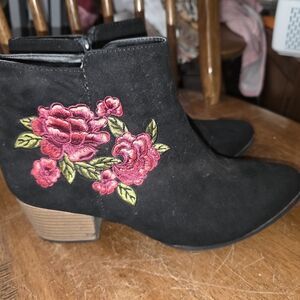 Qupid Black Ankle Boots with Red Floral Embroidery